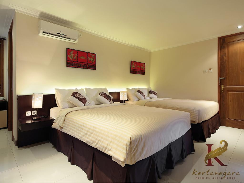 Kertanegara Premium Guest House Malang Exterior photo