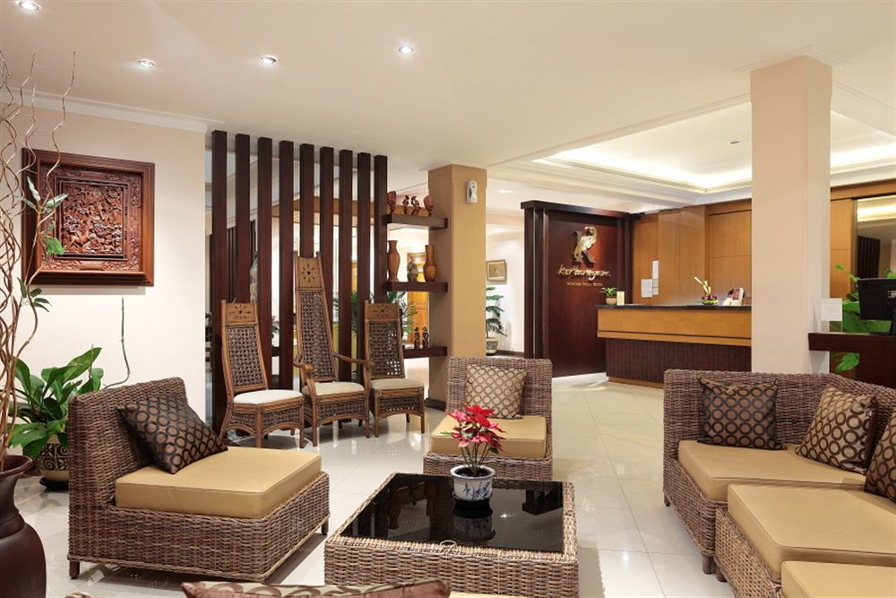 Kertanegara Premium Guest House Malang Exterior photo